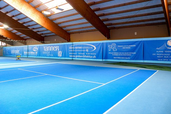 Tennishalle Bad Ragaz - Banden aus Blachen Werbeblache, Bandenwerbung, Werbung, Druck, verscheisst