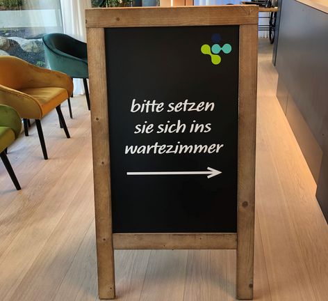 Tafelbeschriftung, Wartezimmer, Signaletik, 