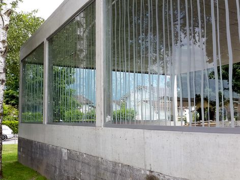Schulhaus Hanfland - Vogelschutz mit Stil