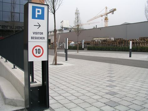 Pylon Parkplatz