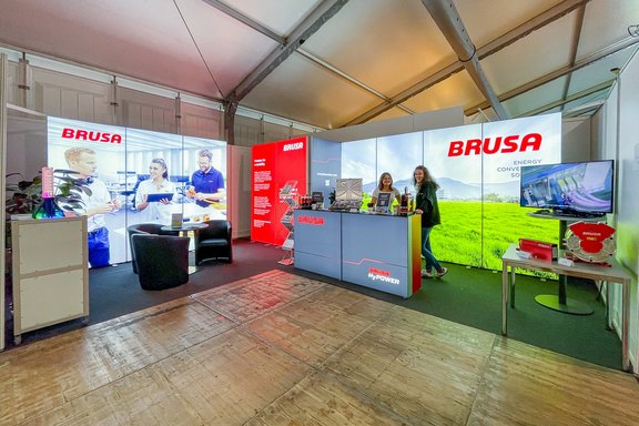 Brusa - leuchtender Messestand LED-Elemente, Messestand, Messeauftritt