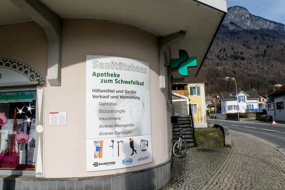 Apotheke zum Schwefelbad - gebogene Tafel Gebogene Platte, Bogen, Platte