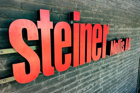 Steiner Mollis - Leuchtschrift rot, Farben, licht, Lumen