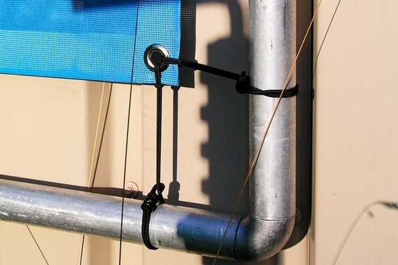 Tamina Therme - Detailaufnahme Bannermontage, Details