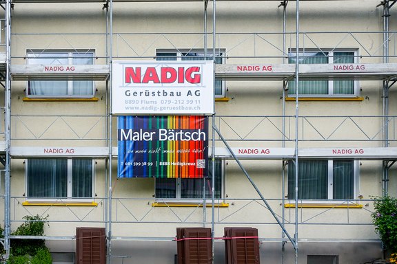 Bärtsch Gerüstbanner, Eigenwerbung Baustellenbanner, Baustellenwerbung, Gerüstwerbung, Gitternetzbanner, Bauzaun, Druckwerbung