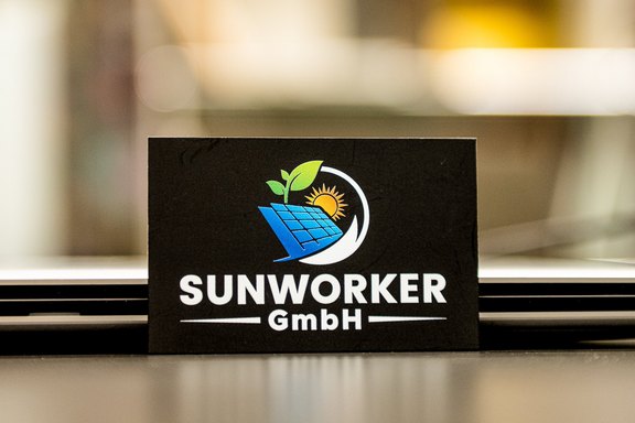 Sunworker - Visitenkarten schwarz, matt, Lackdruck, Varnish