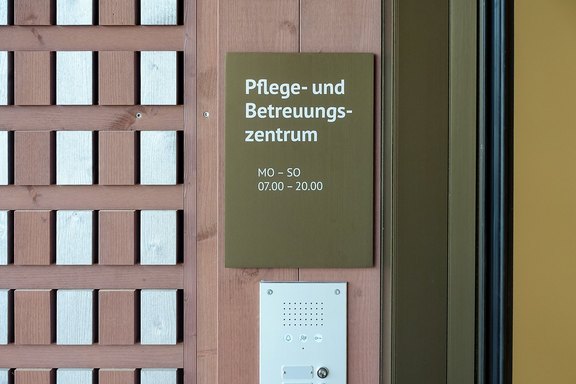Hinweisschild am Eingang Büelriert_Hinweisschild_Eingang.jpg