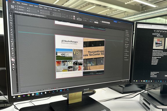 Gestaltung von Flyer Designen, Grafiken, Formen, Farben