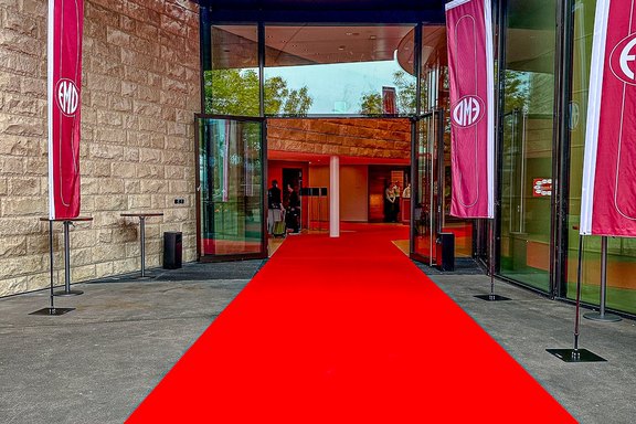 EMD - Event Fahnen, Roter Teppich