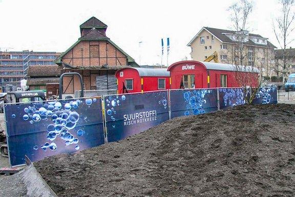 Suurstoffi, Bauzaun Baustellenbanner, Baustellenwerbung, Gerüstwerbung, Gitternetzbanner, Bauzaun, Druckwerbung