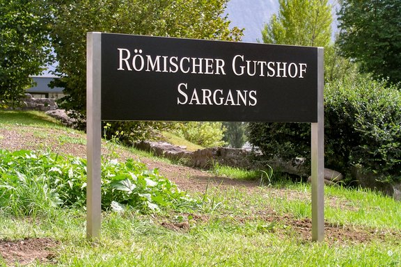 Römischer Gutshof Sargans - freistehendes Schild Schild, Montage, freistehend