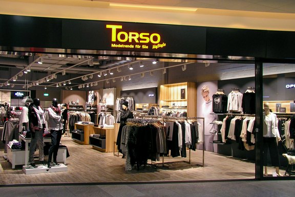 Torso - Ladenanschrift Ladenanschrift, Leuchtschrift, Buchstaben