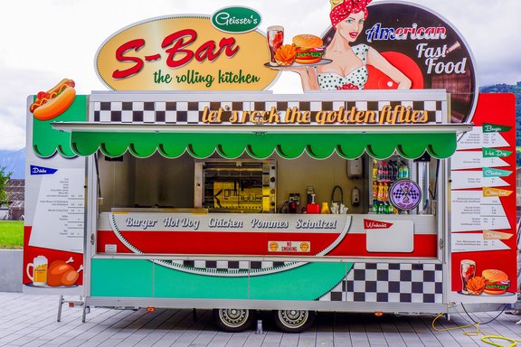 Imbisswagen S-Bar Plattendruck, Folierung