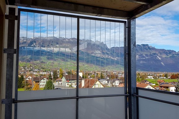 Pflegeheim Grabs - Glasbeschichtung Fenster, Folie, Plott, schneiden