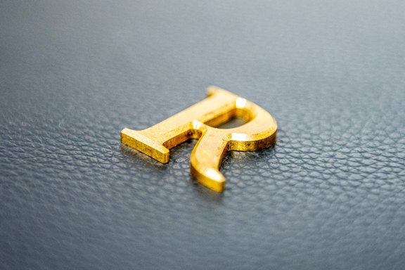 Reliefschrift aus Messing Messingbuchstaben, Metall, Phase, lackieren, Drucken, fräsen