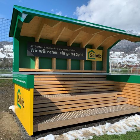 Fussballhäuschen Fussballplatz Gams - Tafeln bedruckt mit Ihrem Logo