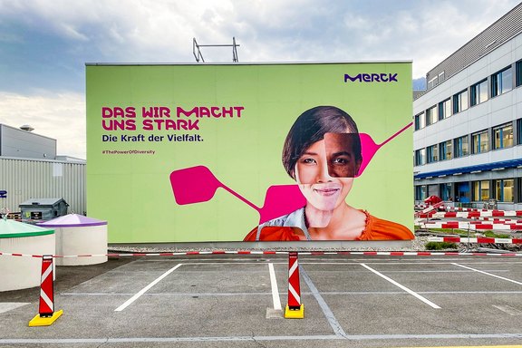 Merck - Fassadenverkleidung Fassadenverkleidung, Platten, mehrteilig