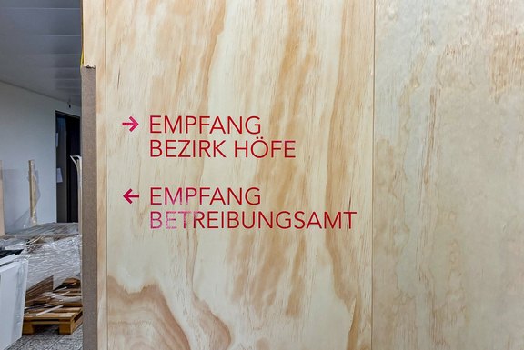 Orientierung anhand der Folienschriften Plott_Beschriftung.jpg