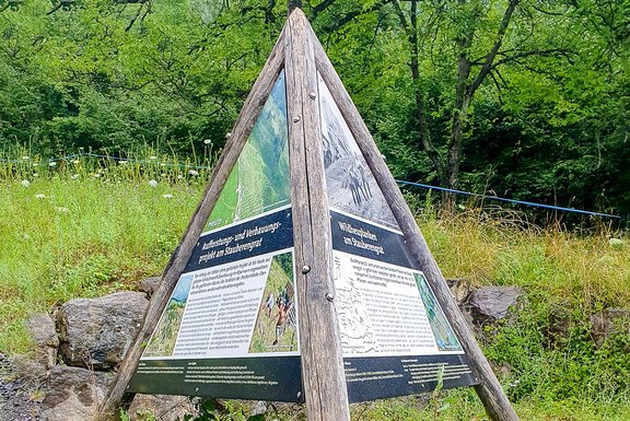 Staubern Bahn, Verauungsprojekt Hinweisschild spezial