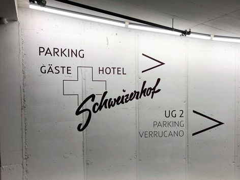 Hotel Schweizerhof - elegante Beschriftung mit Schablonen-Technik