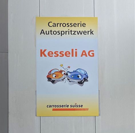 Carrosserie & Autospritzwerk Kesseli - Hinweisschild Fassade