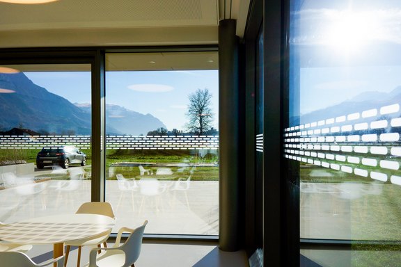 Medicnova - Anlaufschutz Rasterbeschichtung, Folie, Milchglas, Sichtschutz