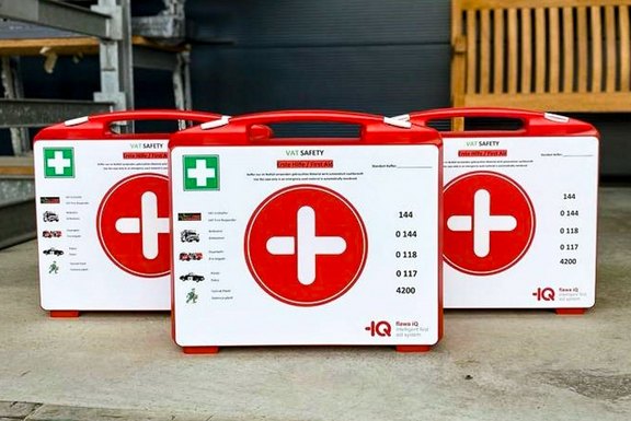 VAT - Erste Hilfe Koffer bekleben Koffer, bekleben, Folie, Digitaldruck