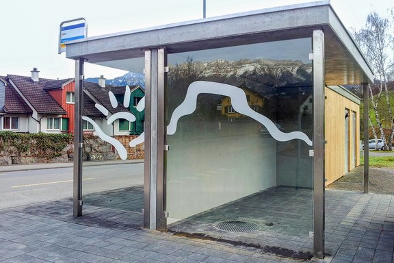 Bushaltestelle Grabs - Beschriftung Bushaltestelle, Folie, Design