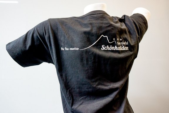 Bergrestaurant Schönhalden - beschriftete T-Shirts Restaurant, Werbung, Druck, Aufdruck,